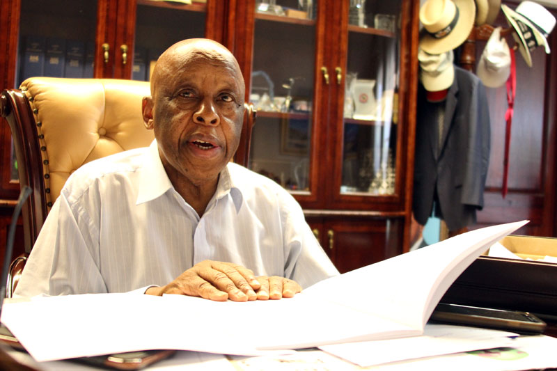 FESTUS MOGAE