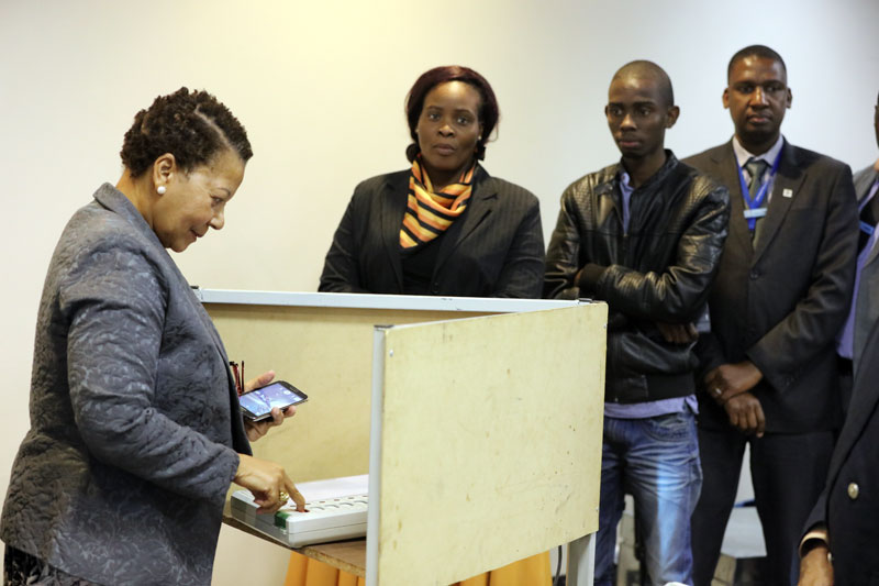 electronic voting devise