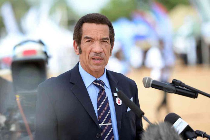 PRESIDENT-KHAMA