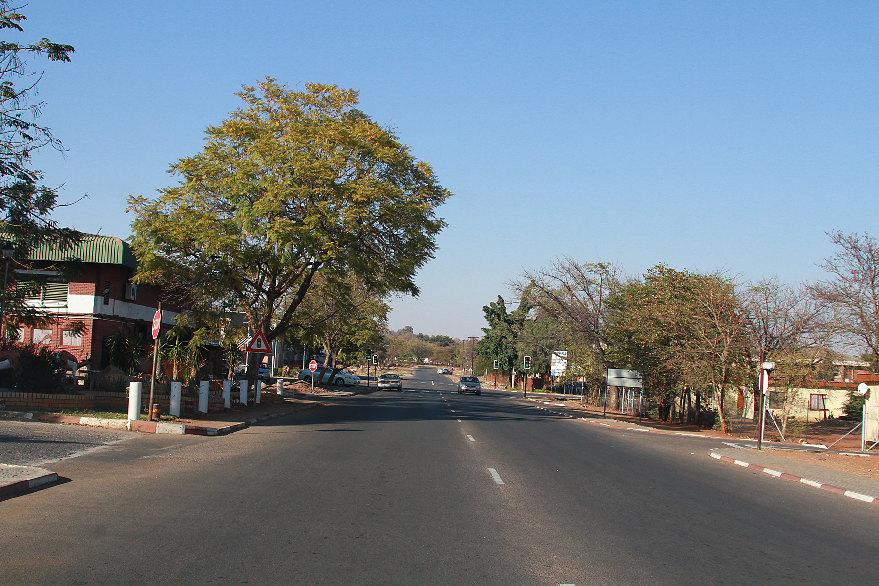 SELIPI PHIKWE