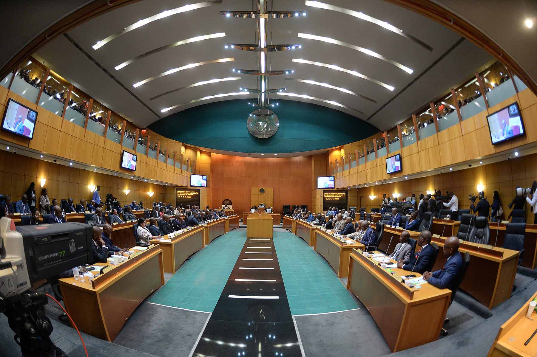 WOMAN QUOTA REPRESENTATION