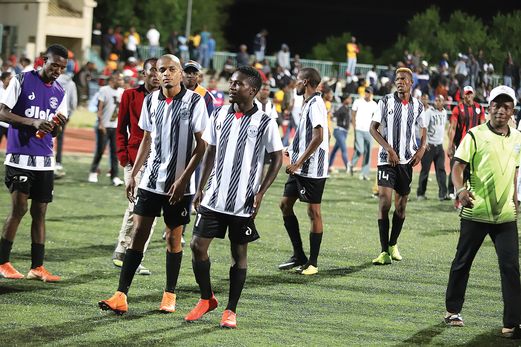 MOCHUDI CENTRE CHIEFS