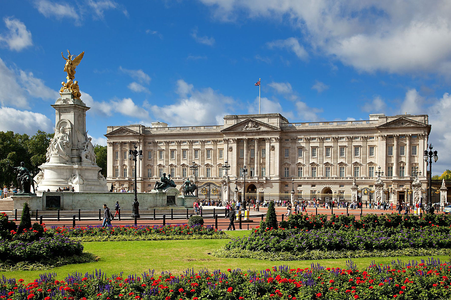 BUCKINGHAM PALACE