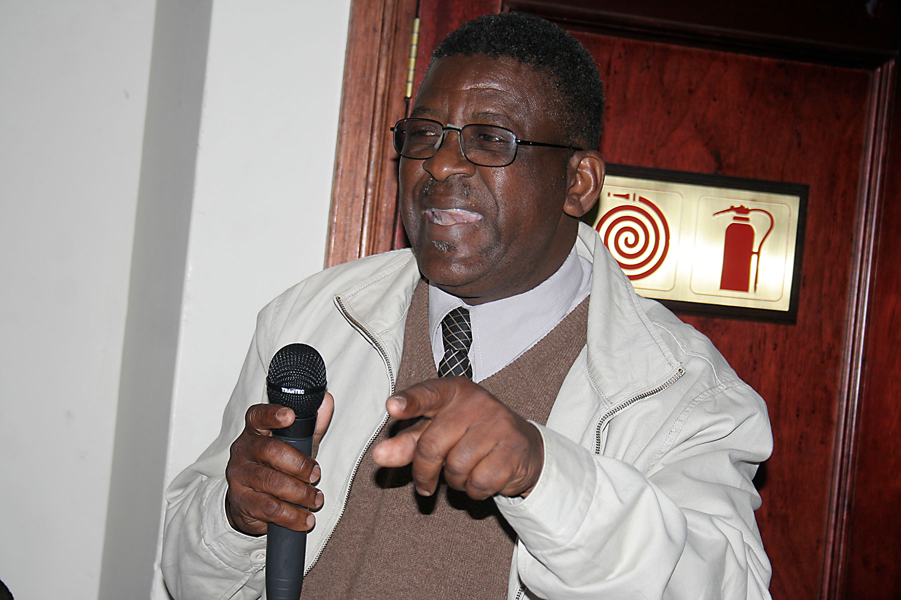 Mogalakwe mogalakwe
