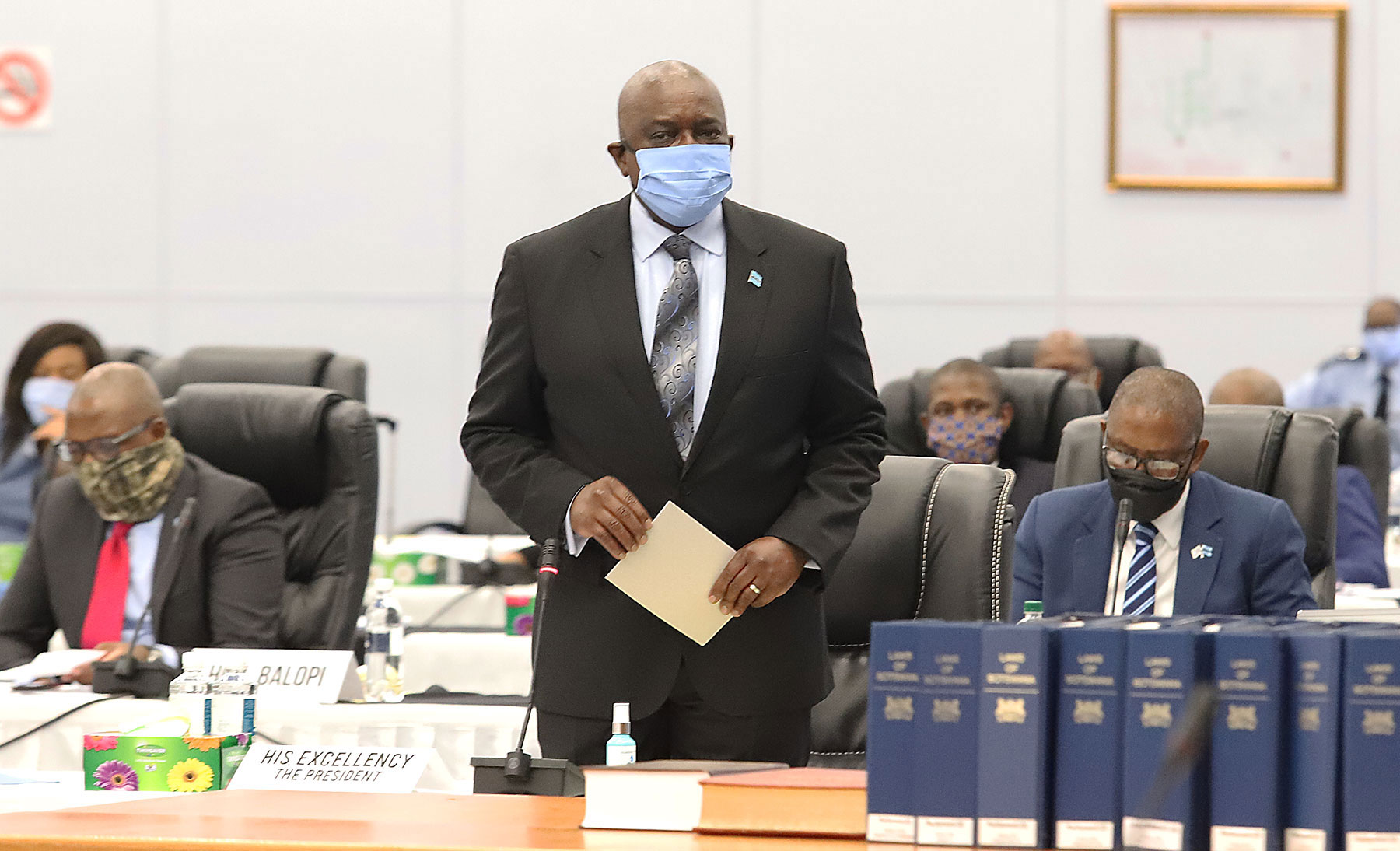 PRESIDENT MOKGWEETSI MASISI 1