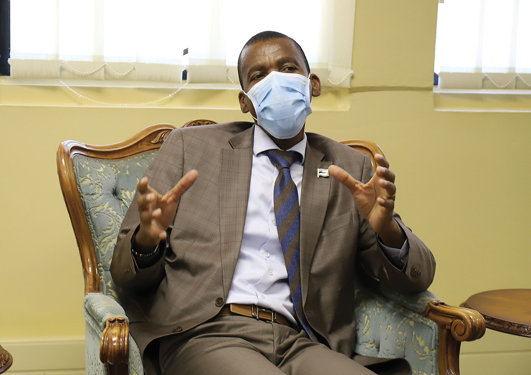 Dr LEMOGANG KWAPE