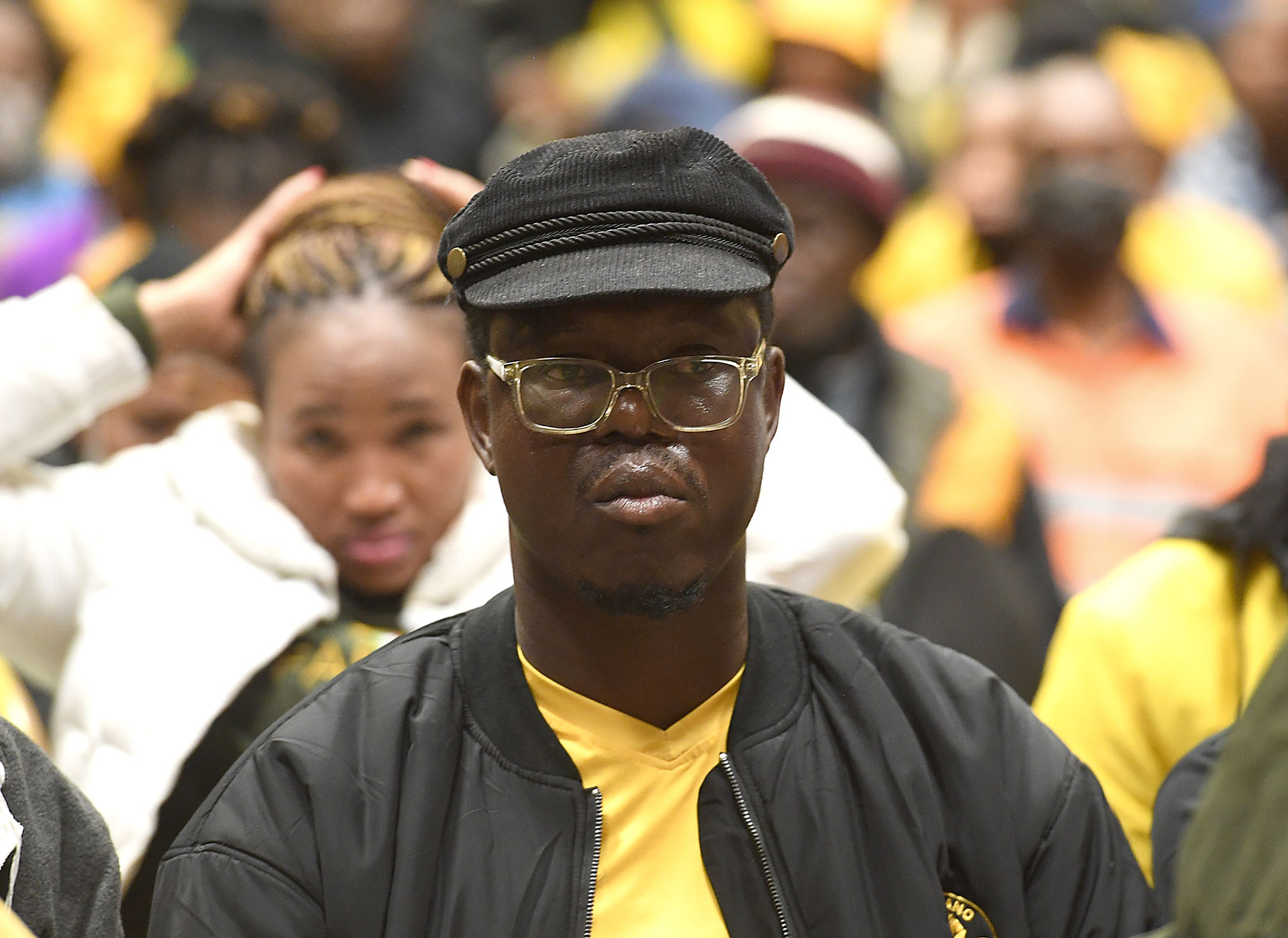 Union forces gov't to hike pay  | Sunday Standard - Vimarsana News