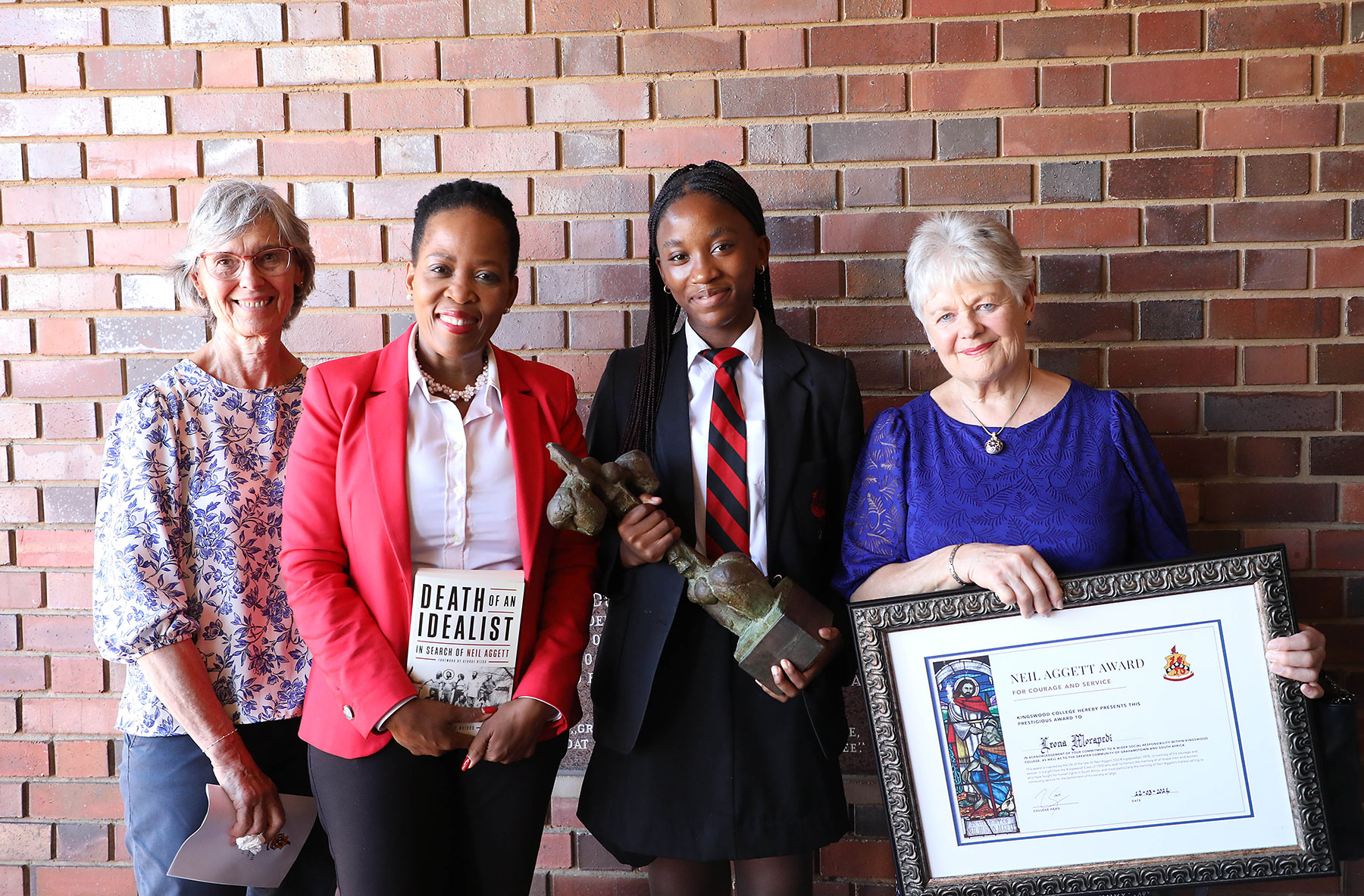 Young Motswana awarded the Neil Aggett award - Vimarsana News
