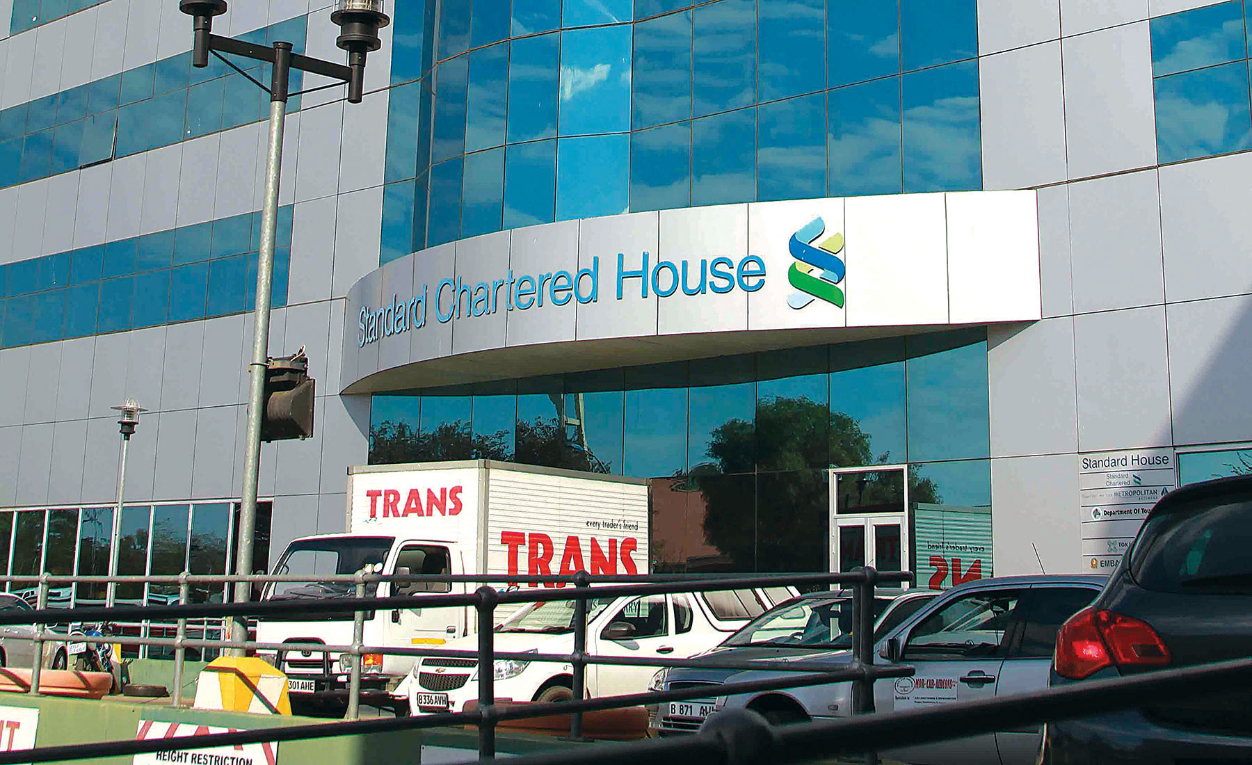 StanChart expects up to 26% rise in half-year profit